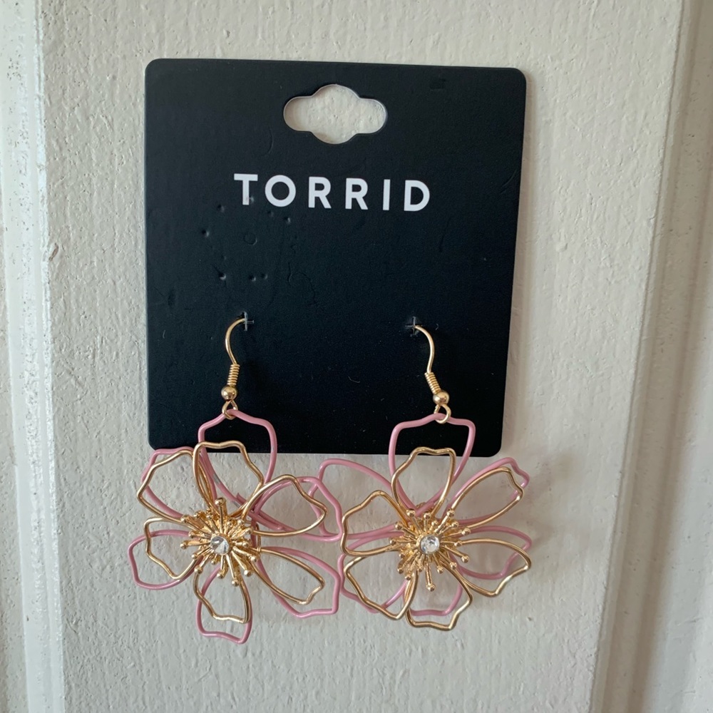 Women’s earrings
